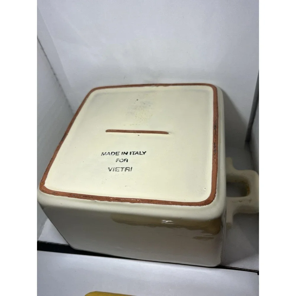 Vietri Square Covered Casserole 2 Qt Yellow Cream Terra Cotta READ